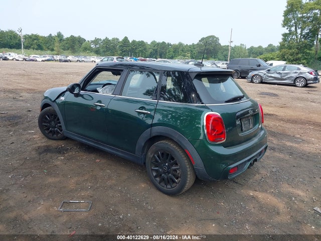 2015 MINI HARDTOP WMWXU3C51F2B55715 Photo 2