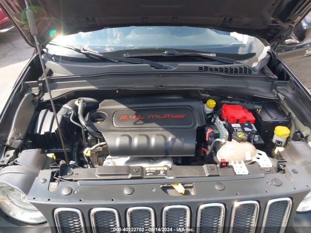 ZACCJABBXJPJ52956 Jeep Renegade Latitude Fwd