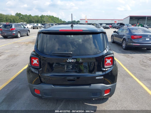ZACCJABBXJPJ52956 Jeep Renegade Latitude Fwd