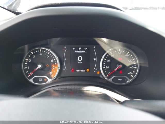 ZACCJABBXJPJ52956 Jeep Renegade Latitude Fwd