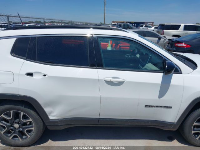 3C4NJCBB2NT137650 Jeep Compass Latitude Fwd
