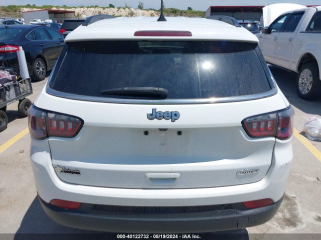 3C4NJCBB2NT137650 Jeep Compass Latitude Fwd