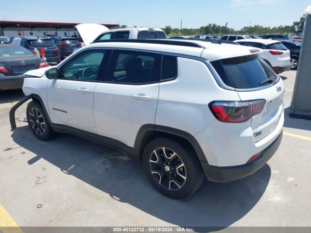 3C4NJCBB2NT137650 Jeep Compass Latitude Fwd
