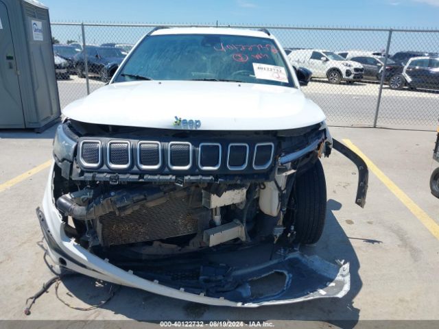 3C4NJCBB2NT137650 Jeep Compass Latitude Fwd