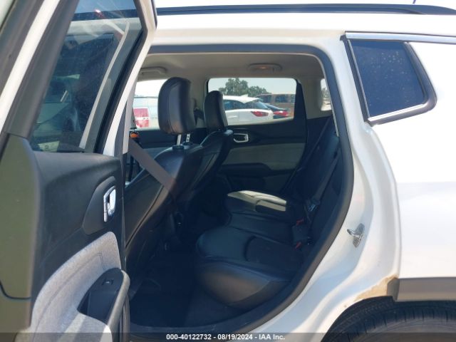 3C4NJCBB2NT137650 Jeep Compass Latitude Fwd