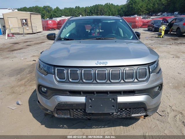 3C4NJCBB8NT197979 Jeep Compass Latitude Fwd