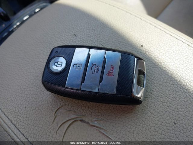 KNALN4D77E5160042 KIA Cadenza Premium