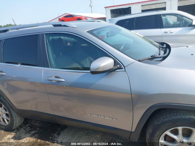 1C4PJMCB6HW521054 Jeep Cherokee Latitude 4x4