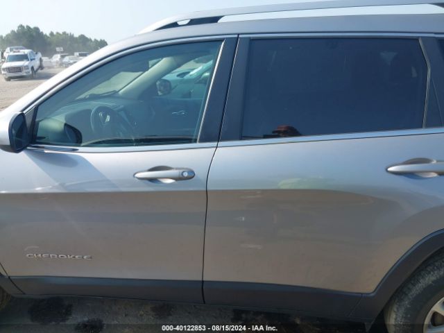 1C4PJMCB6HW521054 Jeep Cherokee Latitude 4x4