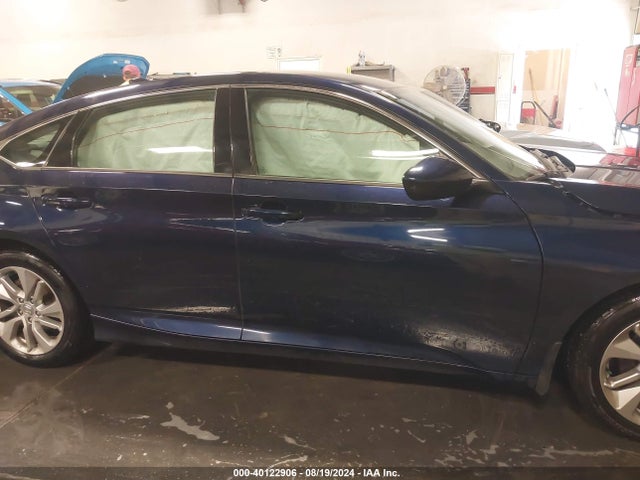 Honda ACCORD LX 2018 1HGCV1F13JA265108 Image 13