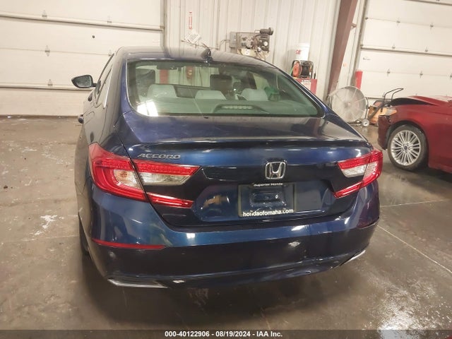 Honda ACCORD LX 2018 1HGCV1F13JA265108 Image 16