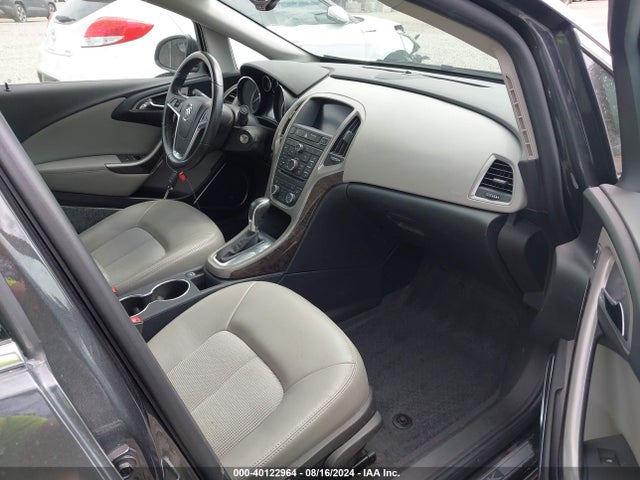 1G4PR5SK3H4121699 Buick Verano Sport Touring