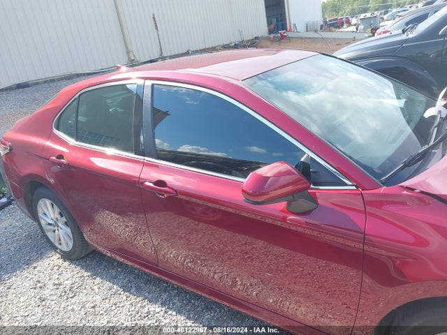 Toyota CAMRY LE 2022 4T1C11AK1NU673195 Image 13