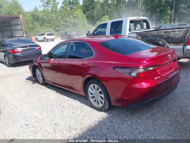 Toyota CAMRY LE 2022 4T1C11AK1NU673195 Image 3