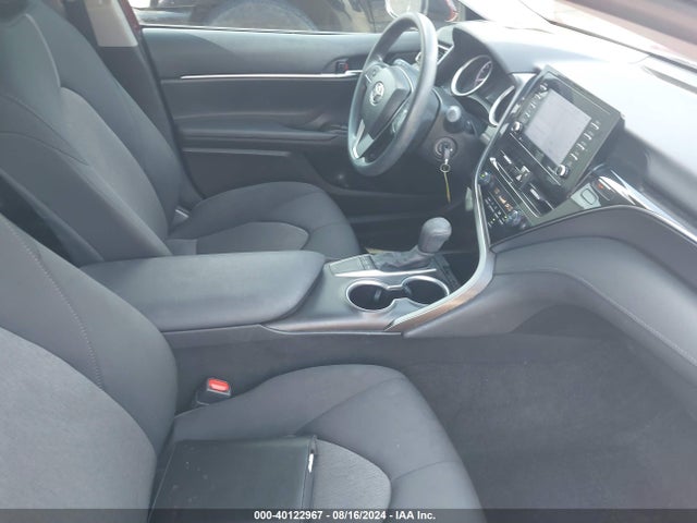 Toyota CAMRY LE 2022 4T1C11AK1NU673195 Image 5