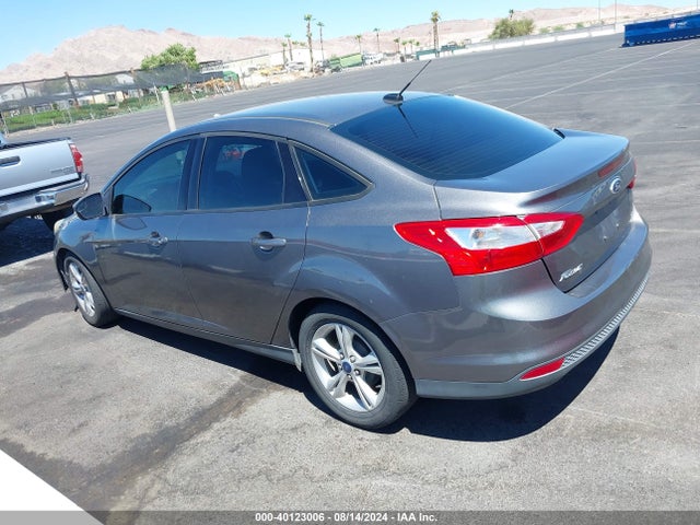 Ford FOCUS SE 2014 1FADP3F28EL400083 Image 3