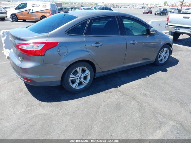 Ford FOCUS SE 2014 1FADP3F28EL400083 Image 4