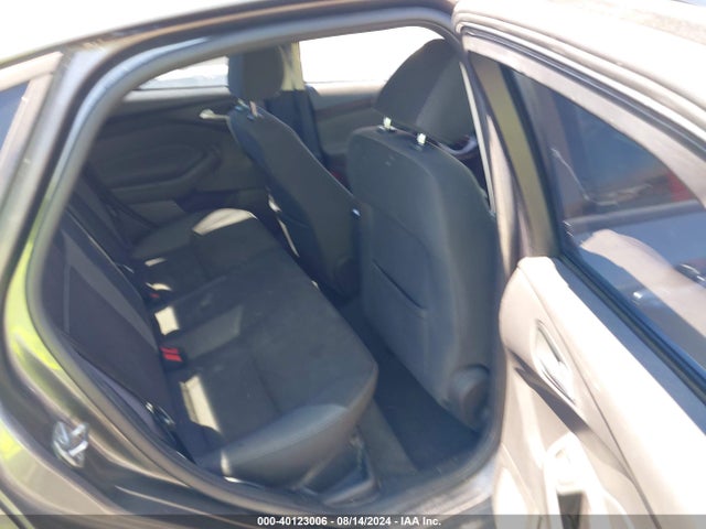 Ford FOCUS SE 2014 1FADP3F28EL400083 Image 8