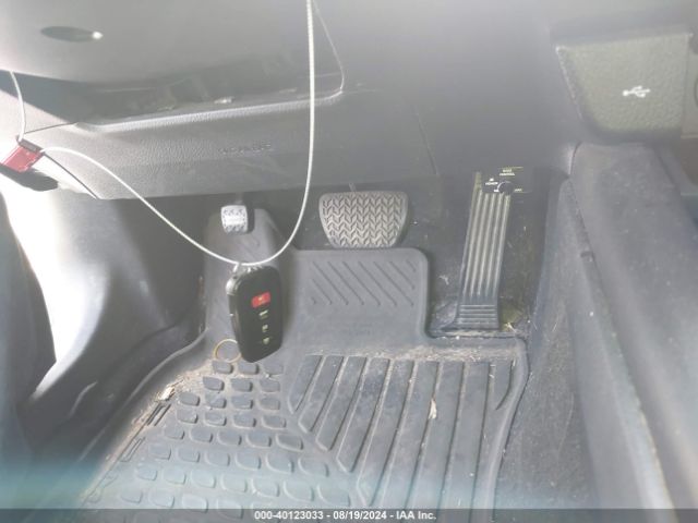 4T1T11AK0NU682907 Toyota CAMRY SE