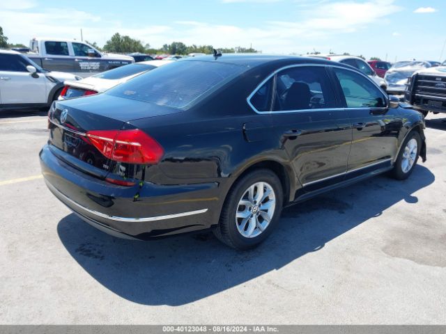 1VWAT7A37GC062496 Volkswagen Passat 1.8t S