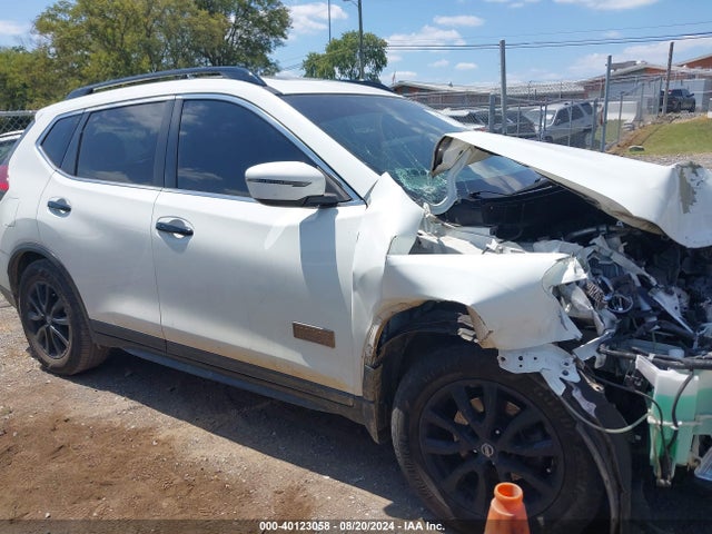 Nissan ROGUE SV 2017 5N1AT2MT0HC770622 Image 14
