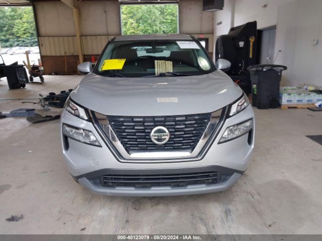 5N1AT3BA9MC687420 Nissan Rogue Sv Fwd