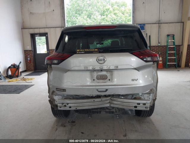 5N1AT3BA9MC687420 Nissan Rogue Sv Fwd