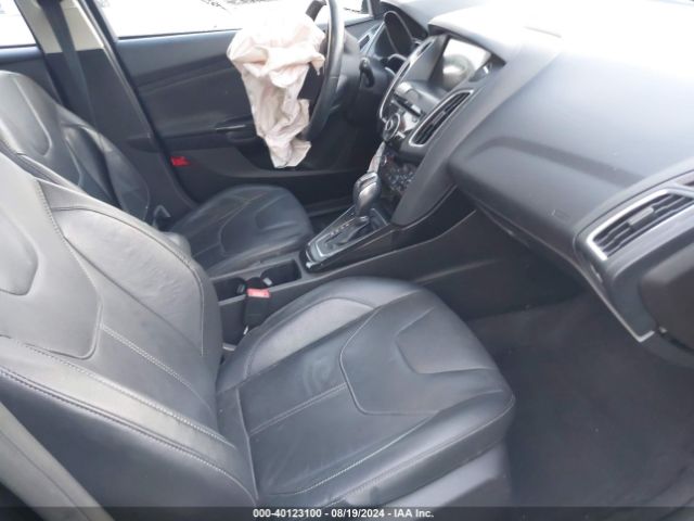 1FADP3N22HL220085 Ford Focus Titanium