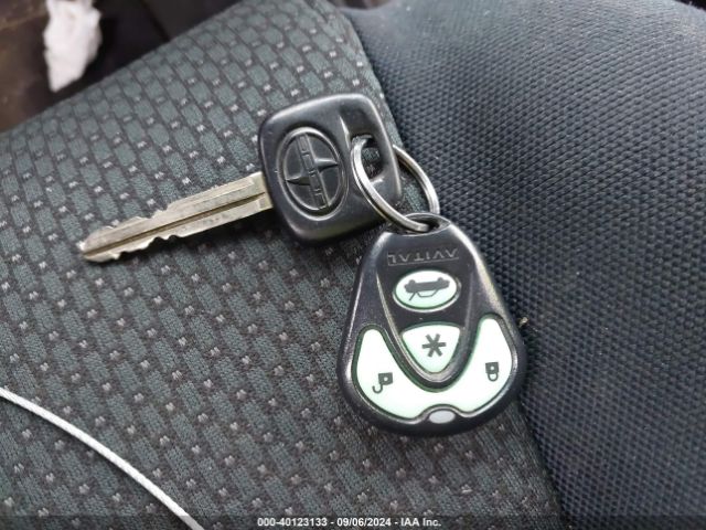 JTMBFREV8GJ070513 Toyota RAV4 LE