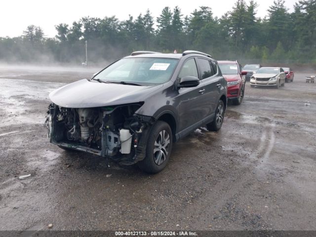 JTMBFREV8GJ070513 Toyota RAV4 LE