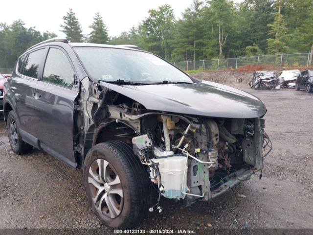 JTMBFREV8GJ070513 Toyota RAV4 LE