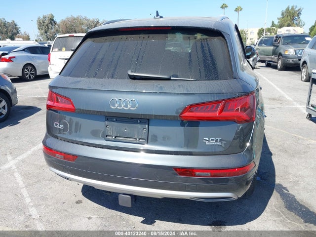 WA1BNAFY2J2011384 Audi Q5 2.0t Premium/2.0t Tech Premium