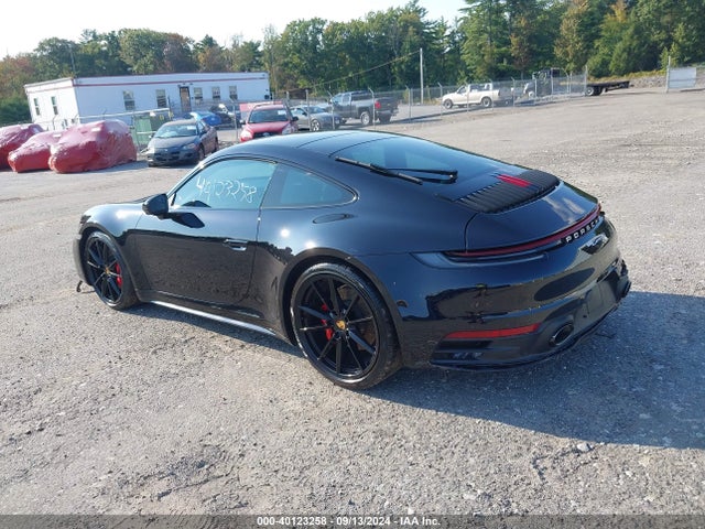 2022 PORSCHE 911 WP0AB2A93NS222731 Photo 2
