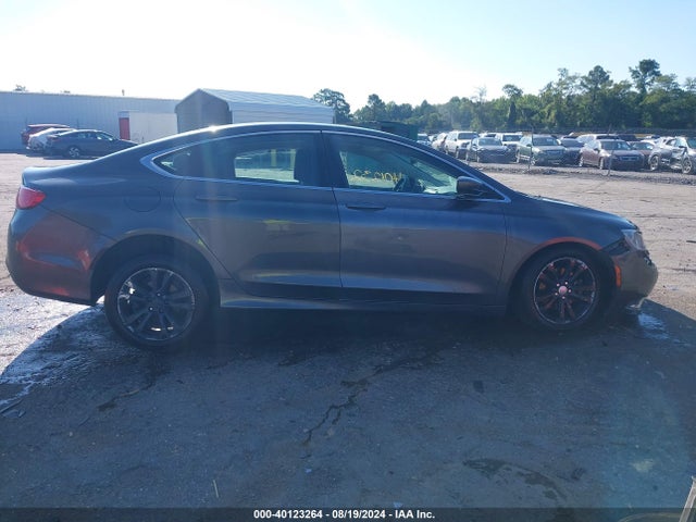 Chrysler 200 Limited 2015 1C3CCCAB5FN672917 Image 13