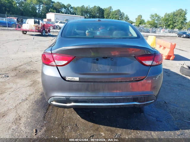 Chrysler 200 Limited 2015 1C3CCCAB5FN672917 Image 16