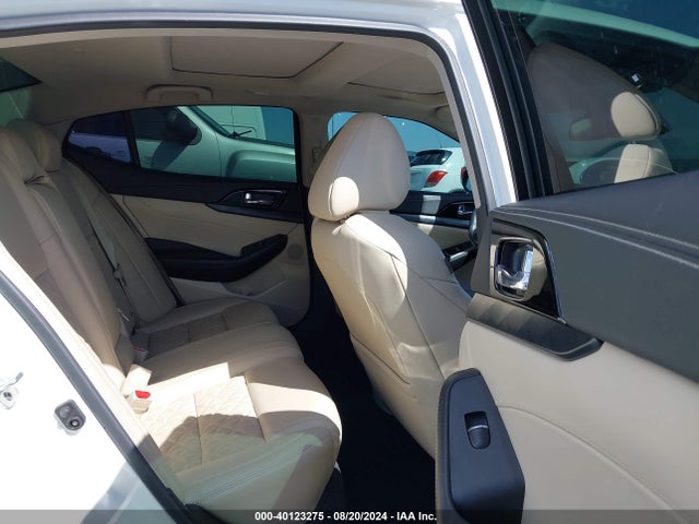 Nissan Maxima Platinum Xtronic Cvt 2022 1N4AA6FVXNC501125 Image 8