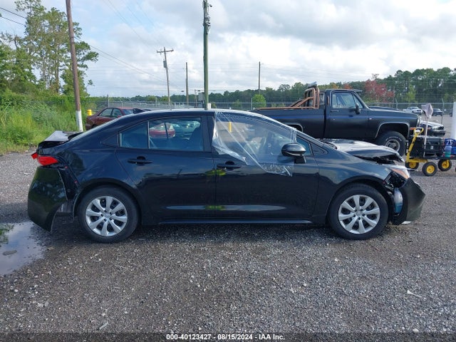 Toyota COROLLA LE 2022 5YFEPMAE5NP379819 Image 14