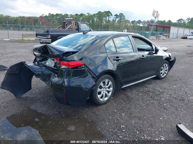 Toyota COROLLA LE 2022 5YFEPMAE5NP379819 Image 4