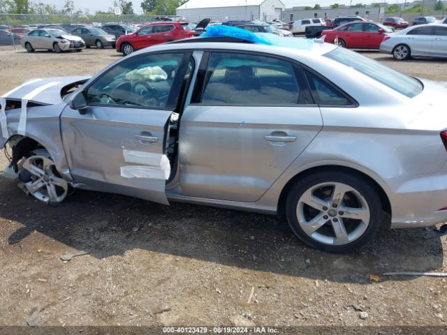 WAUB8GFF8H1050590 Audi A3 2.0t Premium