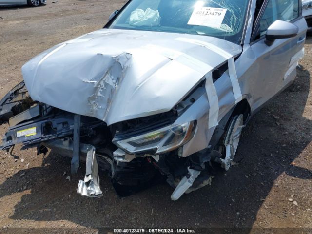 WAUB8GFF8H1050590 Audi A3 2.0t Premium