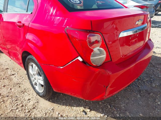 1G1JC5SHXF4216606 Chevrolet Sonic Lt Auto