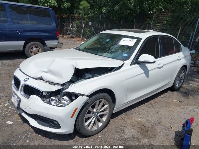 BMW 320i 2017 WBA8A9C33HK620526 Image 2