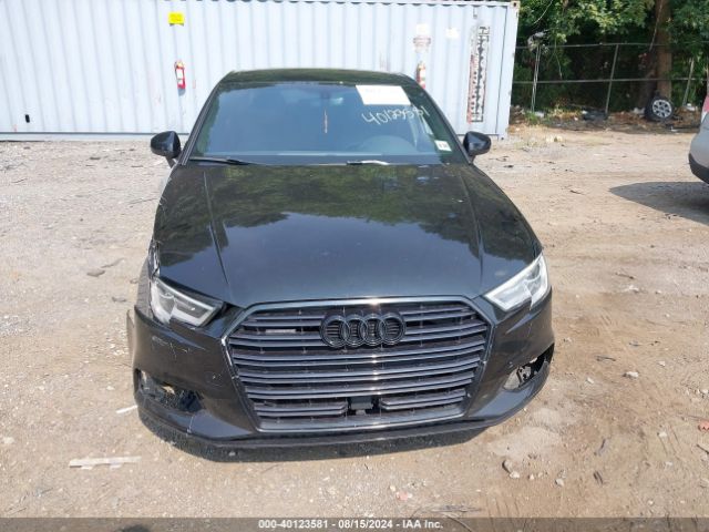 WAUBEGFF7K1018228 Audi A3 45 Premium