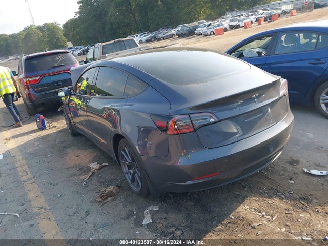 2023 TESLA MODEL 3 5YJ3E1EA8PF500621 Photo 2