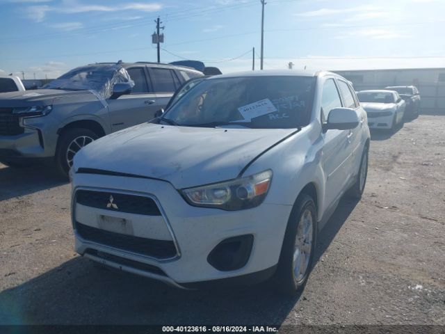 4A4AP3AUXFE022806 Mitsubishi Outlander Sport Es