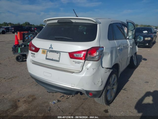 4A4AP3AUXFE022806 Mitsubishi Outlander Sport Es