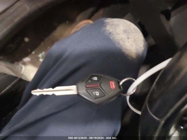 JA4AZ3A31GZ038552 Mitsubishi Outlander Es