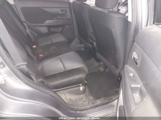 JA4AZ3A31GZ038552 Mitsubishi Outlander Es