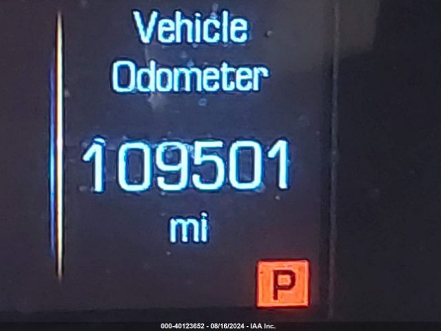 1GYKNARS8HZ192421 Cadillac Xt5 Standard