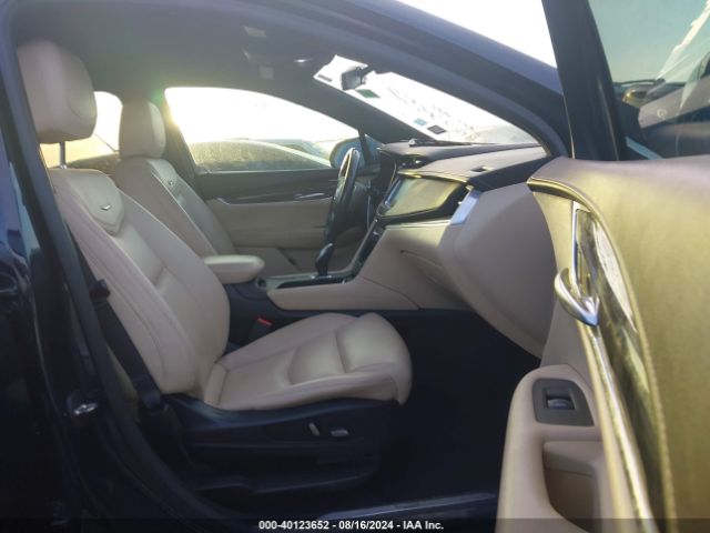 1GYKNARS8HZ192421 Cadillac Xt5 Standard